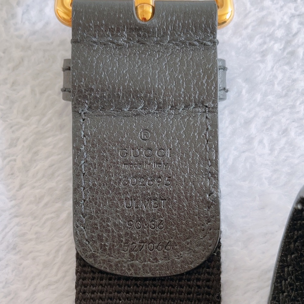 Authentic Gucci 100 Centennial music is mine yellow leather Waist bag belt bag - Picture 4 of 16